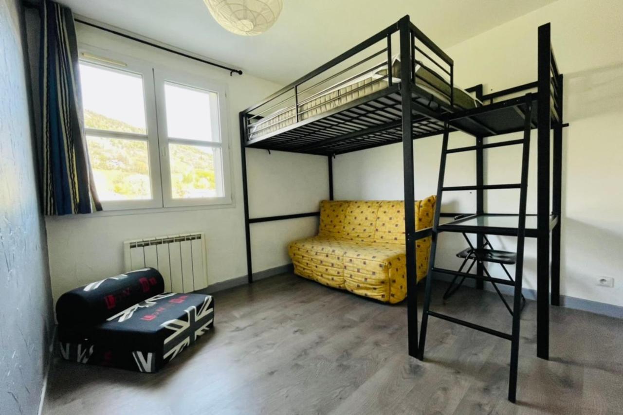 Bright 50 M With Balcony And View On The Valley Briancon  Exterior photo